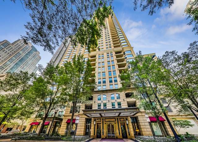 Property at 25 E Superior St #1706, Chicago, IL 60611, 3 beds, 3 baths