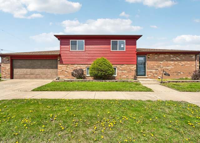 Property at 310 Muskegon Ave, Calumet City, IL 60409, 3 beds, 2 baths
