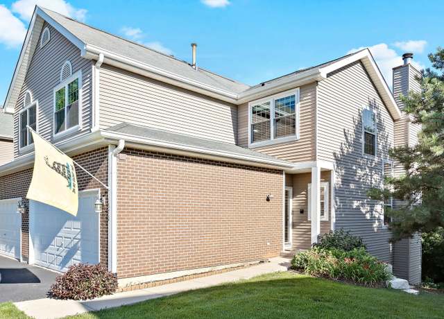 Property at 1370 Grandview Ct, Algonquin, IL 60102, 2 beds, 2.5 baths