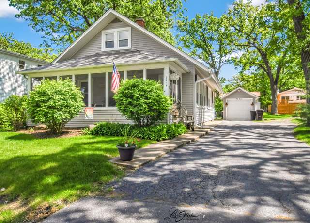 Property at 3019 Crescent Ave, Mchenry, IL 60050, 3 beds, 1 bath