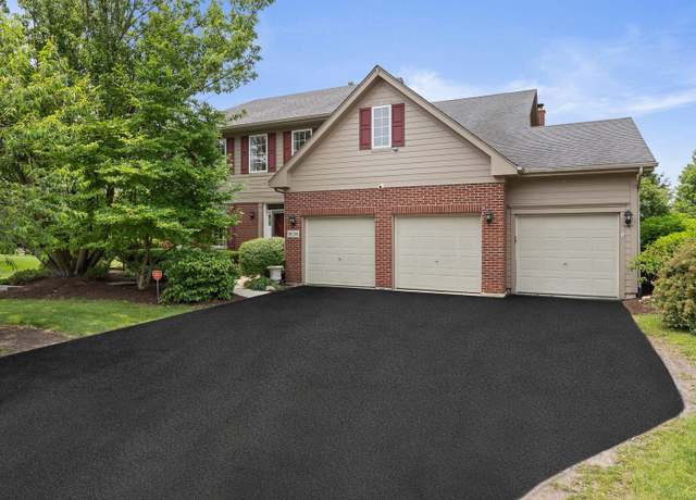 Property at 16266 W Mohawk Ct, Lockport, IL 60441, 4 beds, 3.5 baths