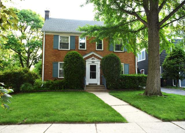 Property at 2008 Mcdaniel Ave, Evanston, IL 60201, 3 beds, 2.5 baths