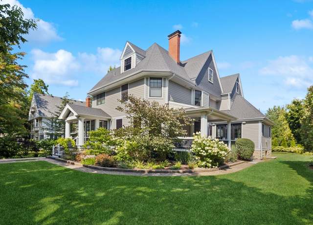 Property at 135 S Waiola Ave, La Grange, IL 60525, 6 beds, 4.5 baths