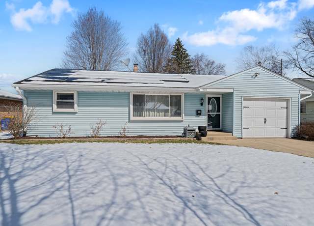 Property at 4616 Newcastle Rd, Rockford, IL 61108, 3 beds, 2 baths