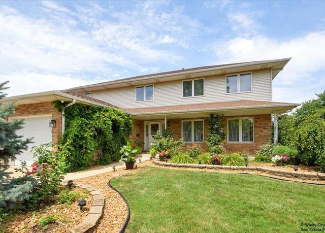 Property at 9820 Giles Dr, Mokena, IL 60448, 5 beds, 2.5 baths
