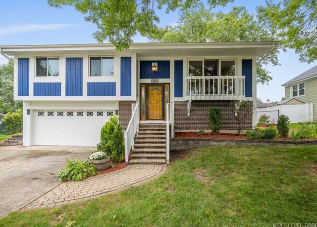 Property at 259 Cunningham Ln, Bloomingdale, IL 60108, 4 beds, 2 baths
