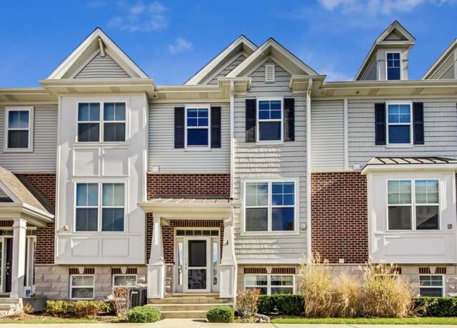 Property at 342 Western Ave, Des Plaines, IL 60016, 3 beds, 2.5 baths