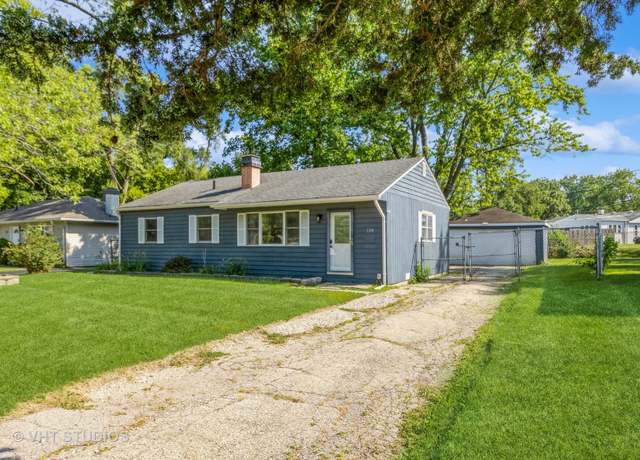 Property at 118 Ball Ave, Carpentersville, IL 60110, 3 beds, 1 bath