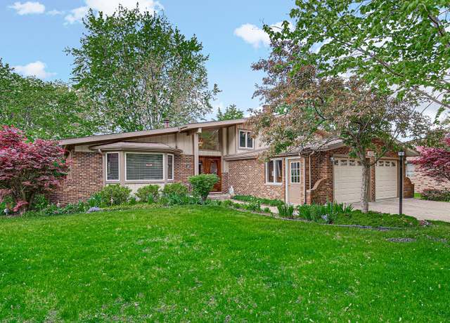 Property at 1237 Will Dr, Lockport, IL 60441, 3 beds, 2 baths