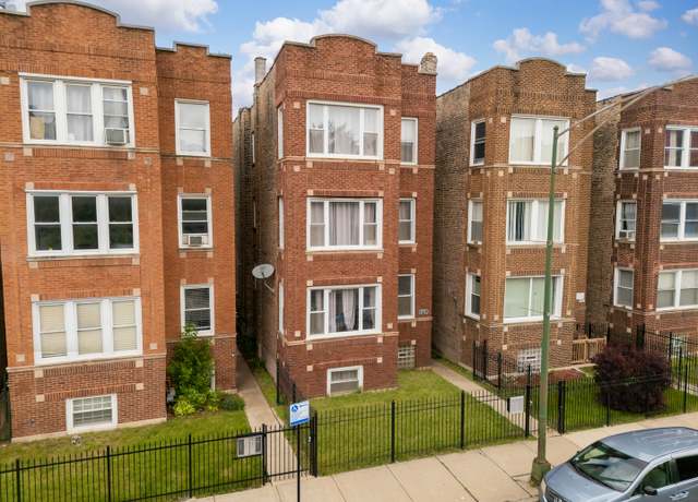 Property at 3340 W Polk St, Chicago, IL 60624, 8 beds, 4 baths