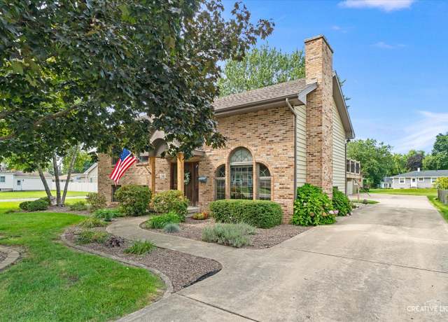 Property at 341 Lisbon St, Sandwich, IL 60548, 4 beds, 2.5 baths