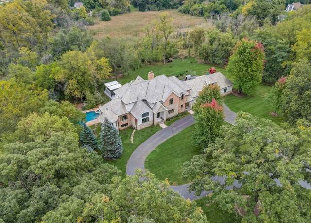 Property at 6 Jacqueline Ln, Barrington Hills, IL 60010, 4 beds, 4.5 baths