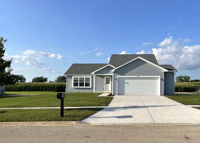 Property at 1405 6th St, Harvard, IL 60033, 3 beds, 2 baths