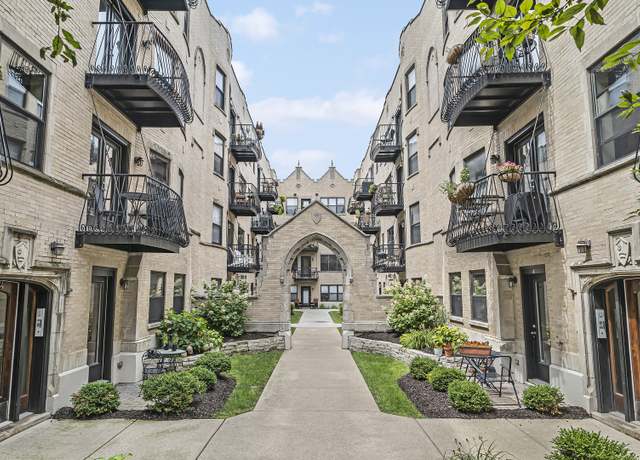 Condos For Sale 60607
