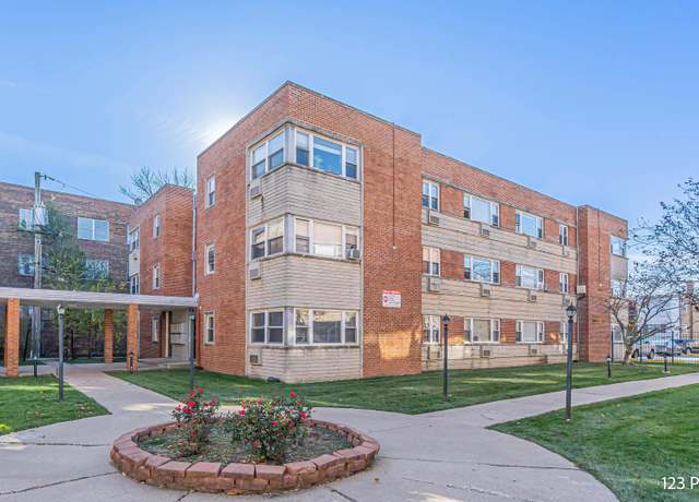 Property at 2409 W Balmoral Ave Unit 1E, Chicago, IL 60625, 1 bed, 1 bath