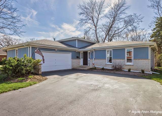 Property at 672 Garys Dr, Antioch, IL 60002, 3 beds, 2 baths