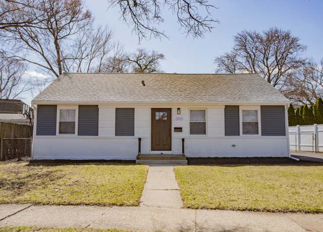Property at 10131 Nevada Ave, Franklin Park, IL 60131, 3 beds, 1.5 baths