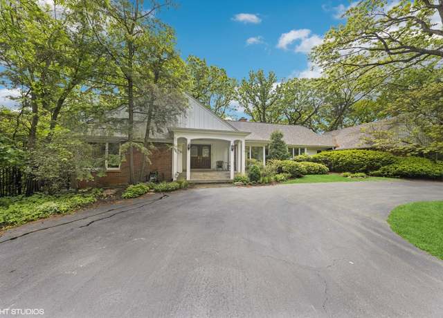 Property at 15W121 81st Ct, Burr Ridge, IL 60527, 5 beds, 4.5 baths