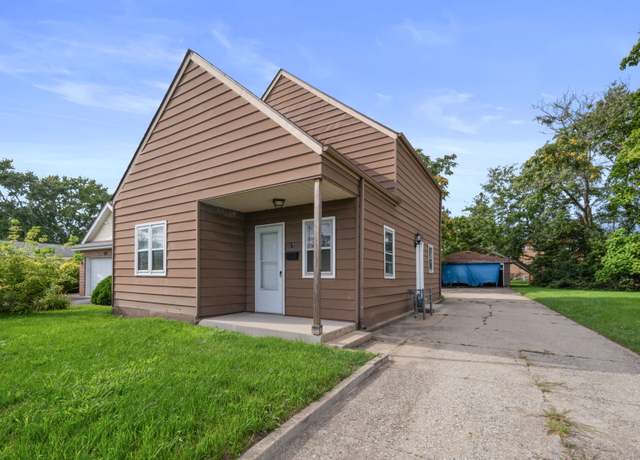 Property at 17 W 30th Pl, Steger, IL 60475, 3 beds, 1.5 baths