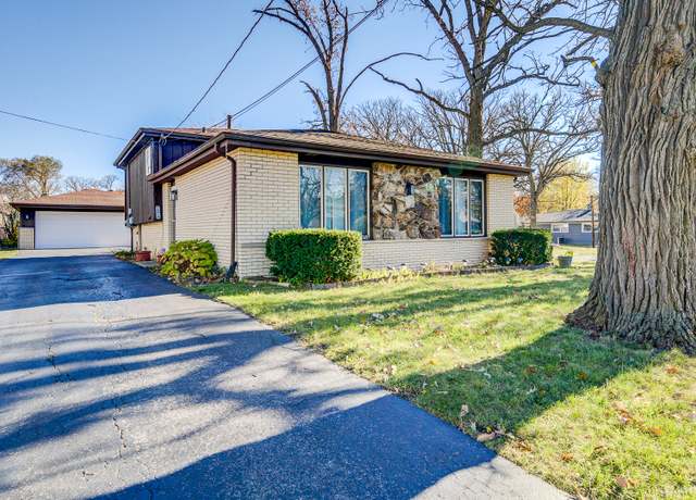 Property at 16129 Lorel Ave S, Oak Forest, IL 60452, 3 beds, 2 baths