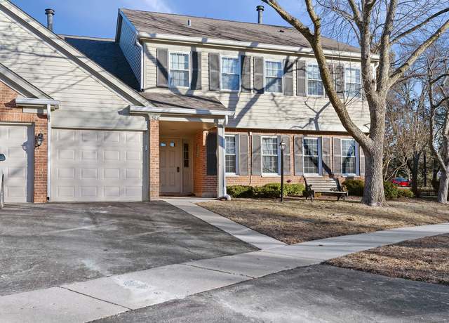 Property at 1300 Pennwood Ct Unit B1, Schaumburg, IL 60193, 2 beds, 1 bath