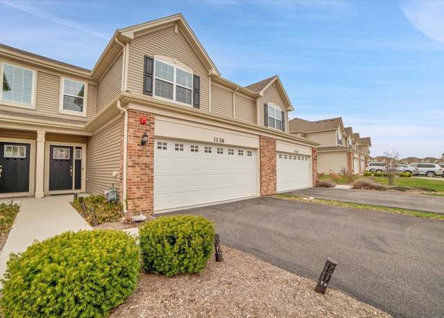 Property at 1136 Hawk Hollow Dr, Yorkville, IL 60560, 3 beds, 2.5 baths