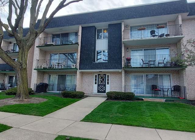 Property at 10350 Parkside Ave Unit 1C, Oak Lawn, IL 60453, 2 beds, 1.5 baths