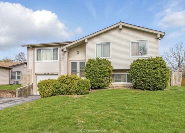 Property at 224 Lexington Dr, Bolingbrook, IL 60440, 4 beds, 2 baths