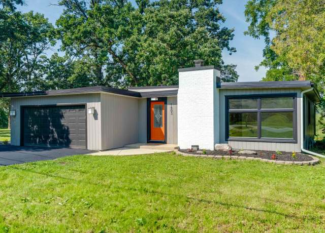Property at 1803 Orchard Ln, Mchenry, IL 60050, 3 beds, 2 baths