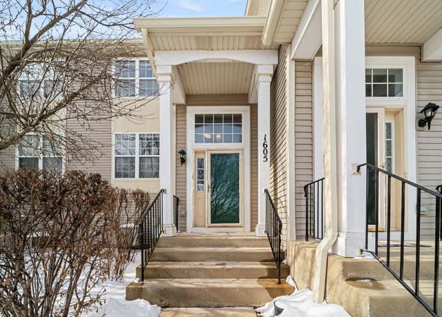 Property at 1605 Saint Claire Ct, Gurnee, IL 60031, 2 beds, 1.5 baths