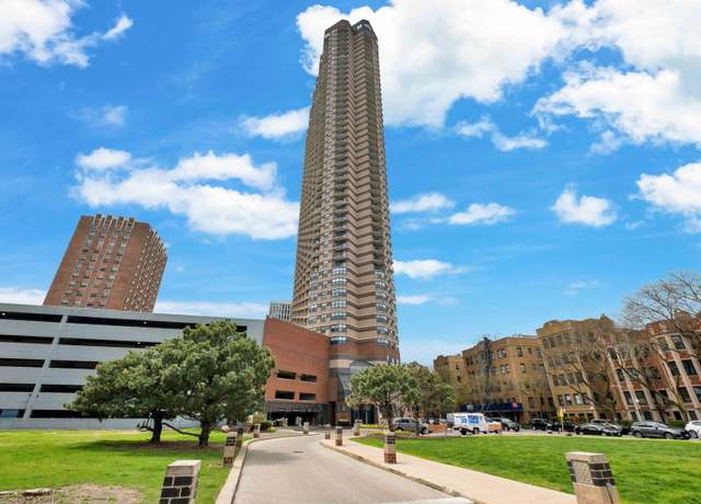 Property at 3660 N Lake Shore Dr #1608, Chicago, IL 60613, 1 bed, 1 bath