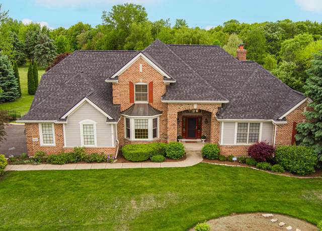 Property at 16013 Hillsboro Dr, Huntley, IL 60142, 5 beds, 4 baths