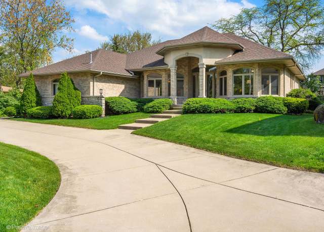 Property at 1801 Warrenville Rd, Lisle, IL 60532, 3 beds, 3.5 baths