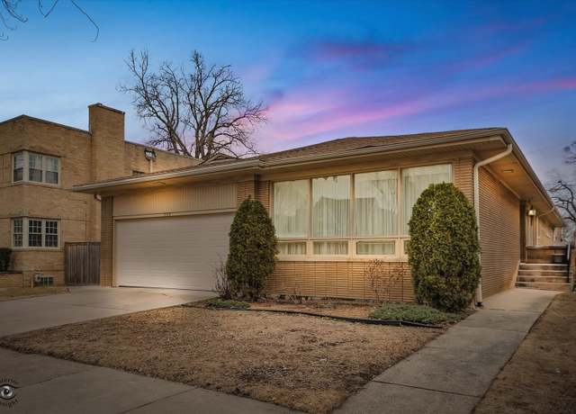 Property at 9139 S Oakley Ave, Chicago, IL 60643, 5 beds, 4.5 baths