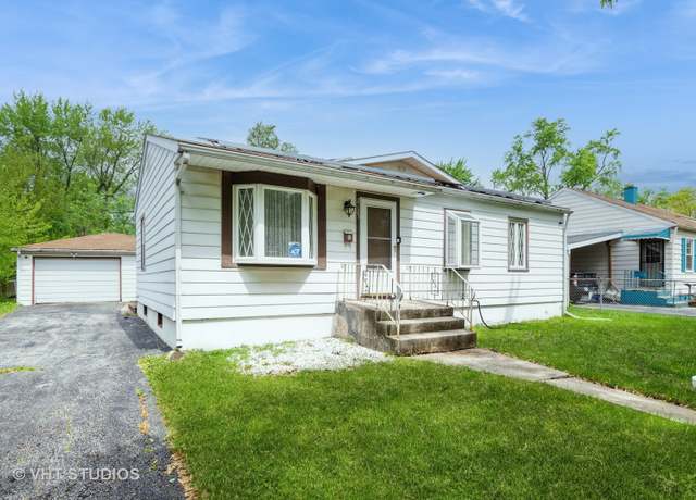 Property at 2125 221st St, Sauk Village, IL 60411, 3 beds, 2.5 baths