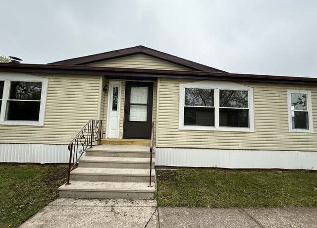Property at 231 Blackthorn Rd, Matteson, IL 60443, 3 beds, 2 baths