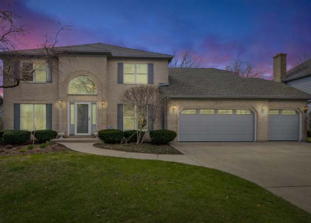Property at 2643 Newport Dr, Naperville, IL 60565, 4 beds, 2.5 baths