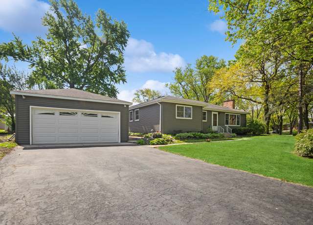 Property at 133 Maple Ct, Bloomingdale, IL 60108, 4 beds, 2 baths