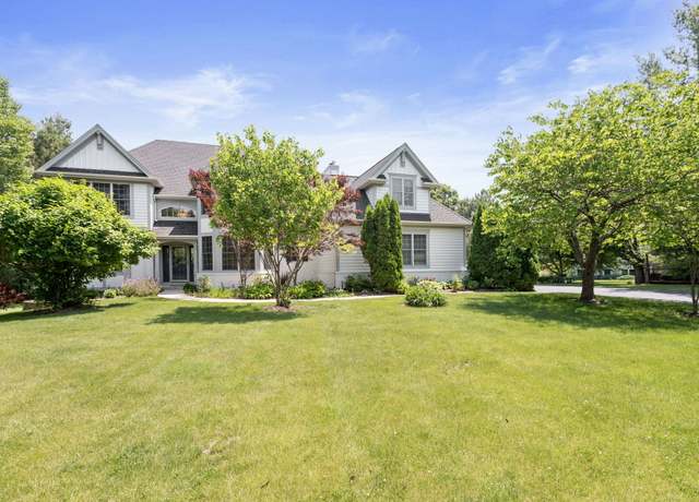 Property at 7n001 Ridge Line Rd, St. Charles, IL 60175, 4 beds, 3.5 baths