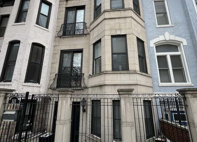 Property at 111 W Elm St, Chicago, IL 60610, 4 beds, 3.5 baths