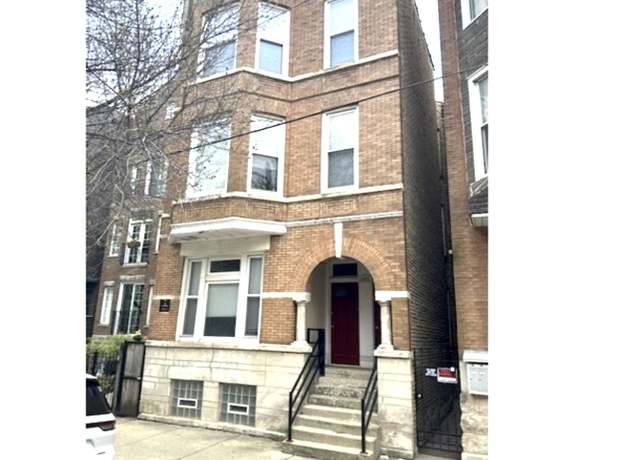 Property at 1471 W Erie St, Chicago, IL 60642, 8 beds, 3 baths