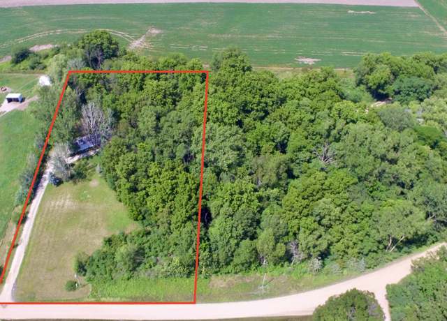 Property at 2085 N 4071st Rd, Sheridan, IL 60551