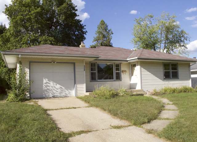 Property at 3520 Thelma St, Rockford, IL 61108, 3 beds, 1.5 baths