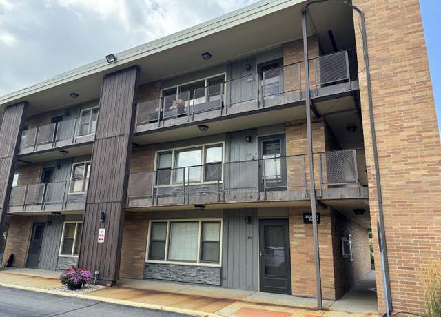 Property at 9614 W Higgins Rd Unit 3A, Rosemont, IL 60018, 2 beds, 1 bath