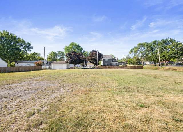 Property at 652 Penfield St, Beecher, IL 60401