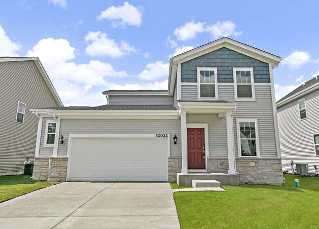 Property at 32022 Savannah Dr, Lakemoor, IL 60051, 3 beds, 2.5 baths