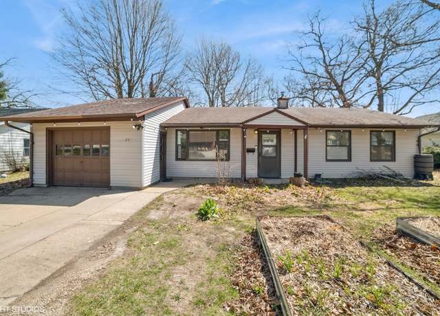 Property at 127 Tilton Park Dr, Dekalb, IL 60115, 3 beds, 1 bath