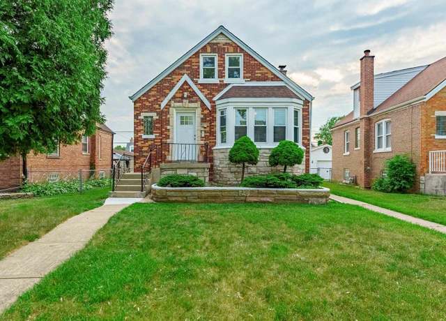 Property at 3020 77th Ave, Elmwood Park, IL 60707, 4 beds, 2.5 baths
