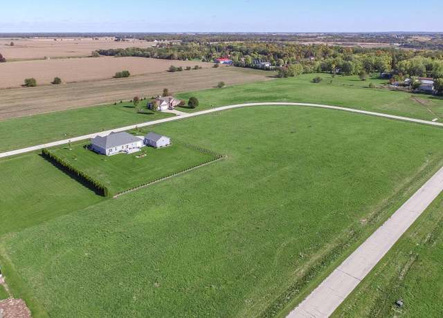 Property at 2428 N 4210th Rd, Sheridan, IL 60551