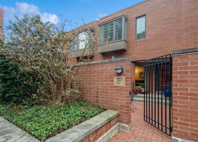 Property at 801 S Plymouth Ct Unit P, Chicago, IL 60605, 2 beds, 2.5 baths